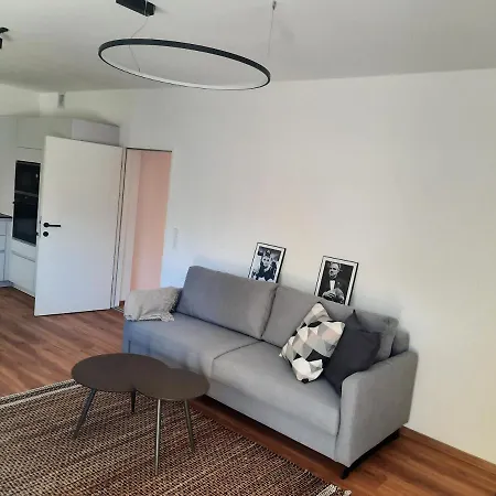 Apartment By Bruno Innsbruck